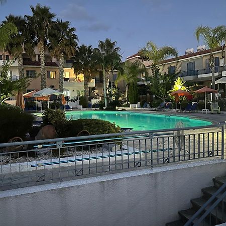 Exceptional Townhouse Villa Paphos Eksteriør bilde