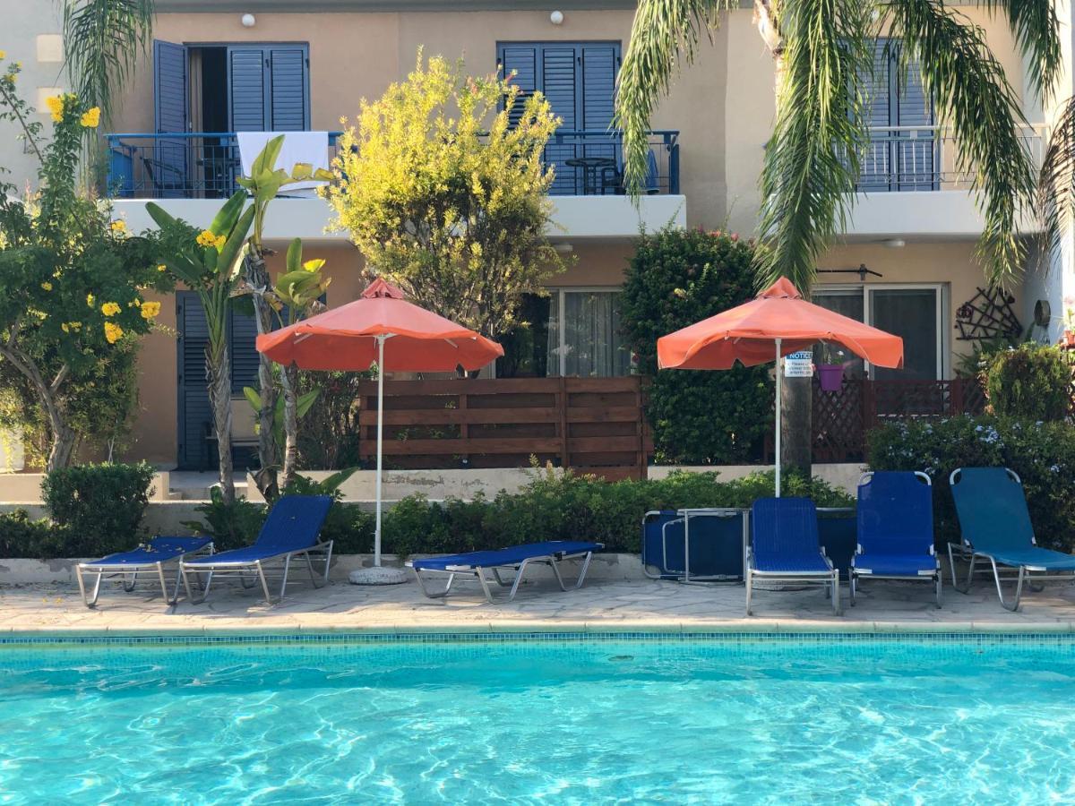 Exceptional Townhouse Villa Paphos Eksteriør bilde